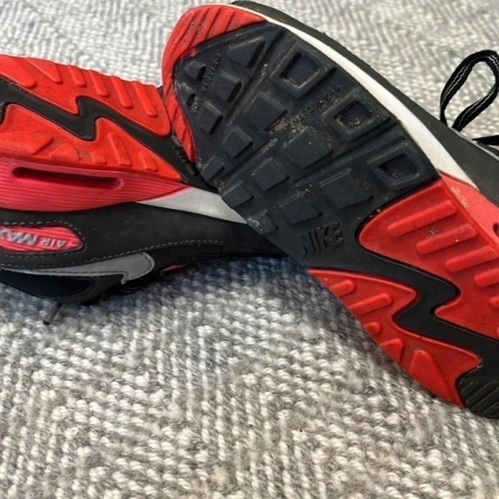 Nike‎ Air Max pink and black toddler shoes size 10